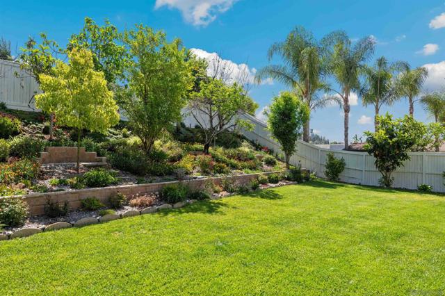 40998 Promenade Chardonnay Hls, Temecula CA: https://media.crmls.org/mediaz/dbf2d674-0b16-40c9-819e-affa8d397833.jpg