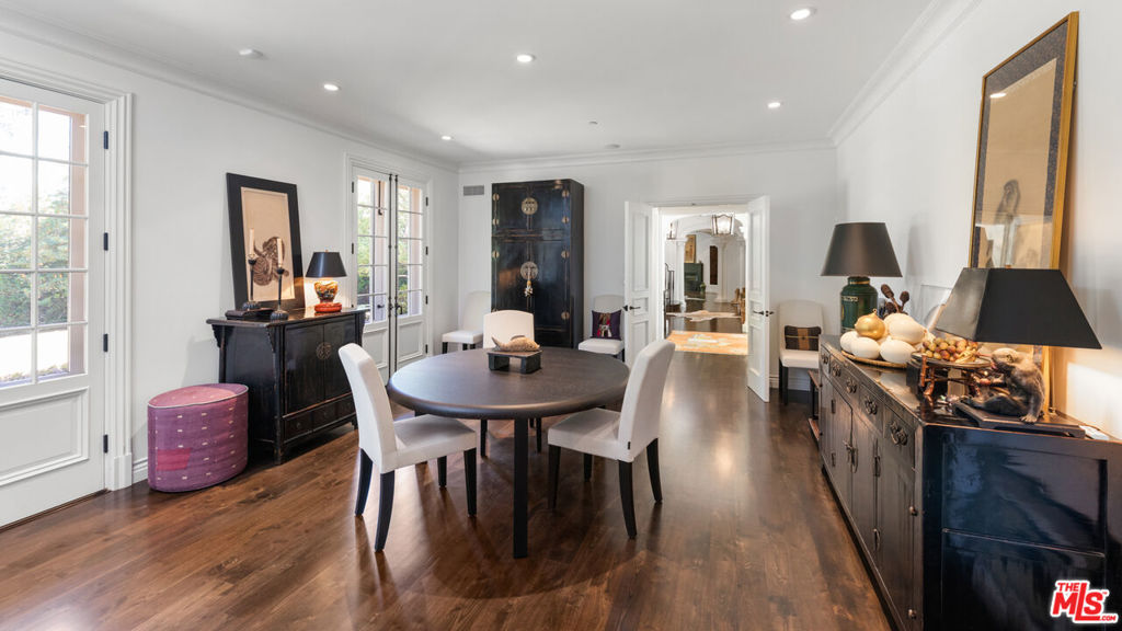 1115 N Beverly Drive