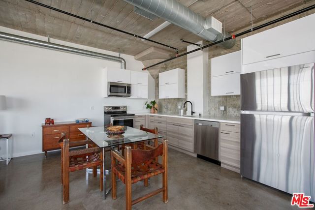 Image 2 for 691 Mill St #805, Los Angeles, CA 90021