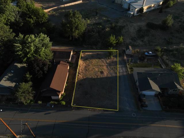 563 Shasta Avenue, Weed CA: https://media.crmls.org/mediaz/dbf794dc-1642-45c0-a57e-a1e4ab18ea1e.jpg