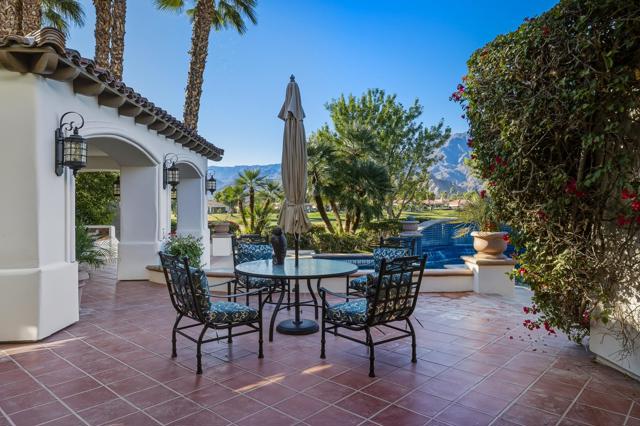 80935 Weiskopf, La Quinta CA: https://media.crmls.org/mediaz/dbf79a32-062f-4ab6-a7b7-50dfab5c7fcf.jpg