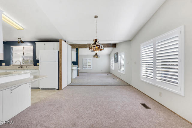 975 W Telegraph Road, Santa Paula CA: https://media.crmls.org/mediaz/dbf872f4-c8cd-4706-b55d-03187b469bb5.jpg