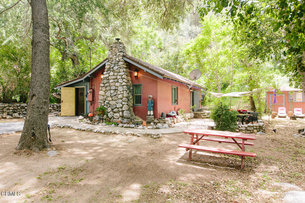 11 N San Gabriel Canyon Avenue