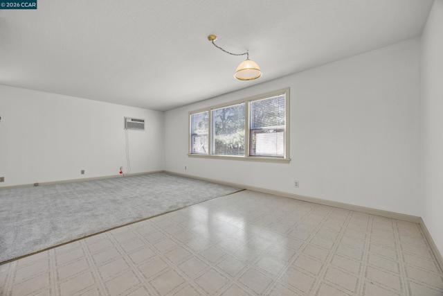 940 East St, Lafayette CA: https://media.crmls.org/mediaz/dbf92f9f-a779-48d2-a564-957f8aa67b34.jpg