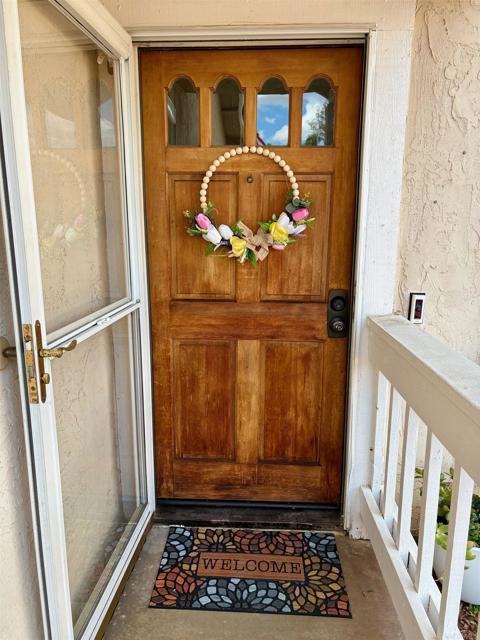 1004 Glenwood Way, Escondido CA: https://media.crmls.org/mediaz/dbf97630-9203-4c94-80cc-6148923ce318.jpg
