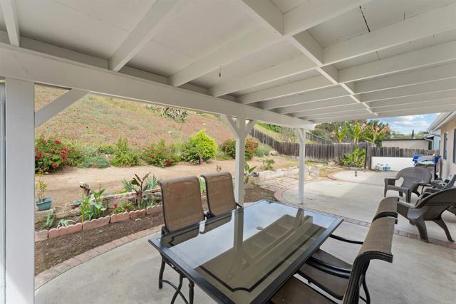 Detail Gallery Image 18 of 22 For 5133 Greenbrook St, Oceanside,  CA 92057 - 4 Beds | 2 Baths