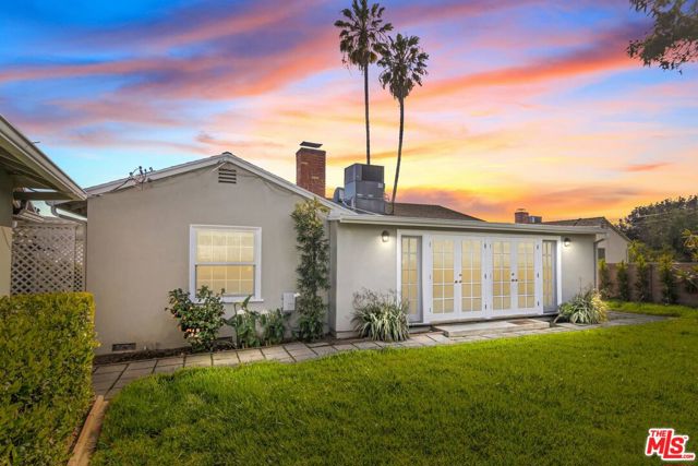 5332 Goodland Avenue, Valley Village CA: https://media.crmls.org/mediaz/dbf9e761-ba1b-4821-b8ee-796457583483.jpg