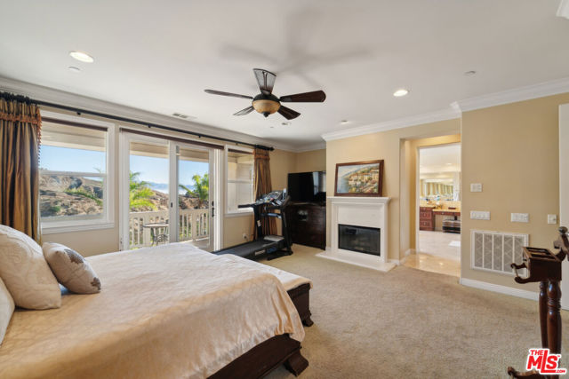 12530 Longacre Avenue, Granada Hills CA: https://media.crmls.org/mediaz/dbfb8e47-b910-4fa9-bbfd-fa6ca97f1c08.jpg