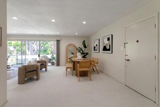 762 University Avenue, Palo Alto CA: https://media.crmls.org/mediaz/dbfb8f5c-0172-4453-80b9-abc8338bff1f.jpg