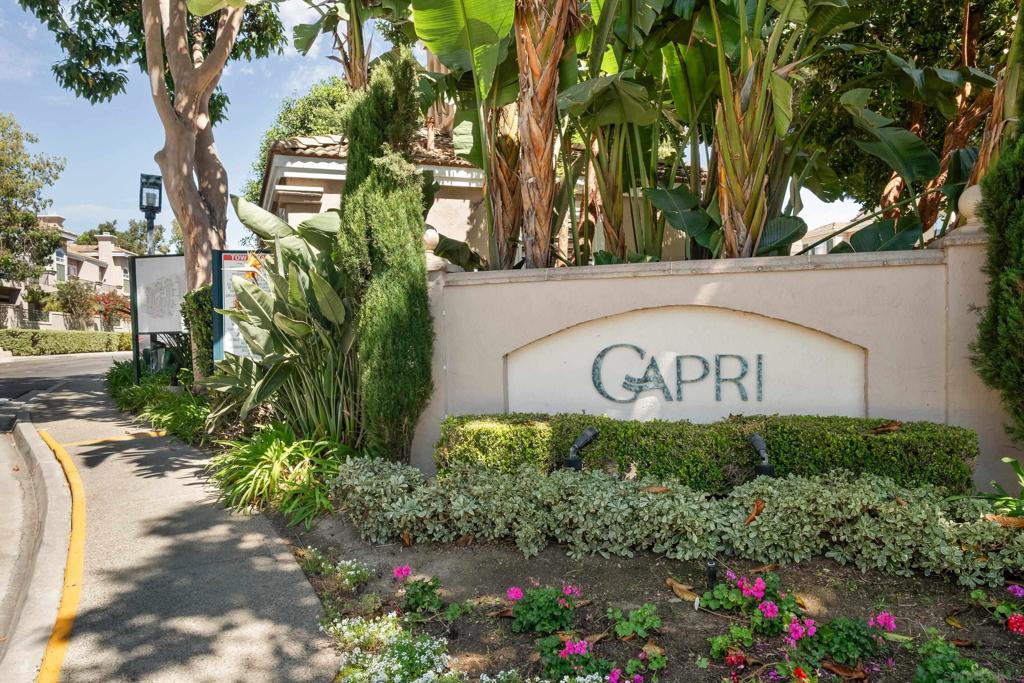 7275 Calabria Court - photo 2