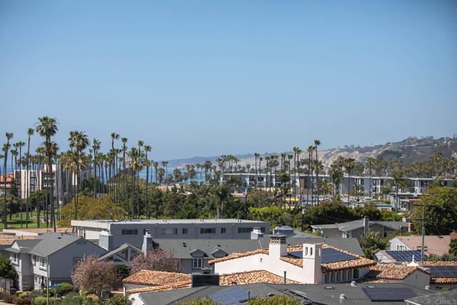 2045 Lowry Place, La Jolla CA: https://media.crmls.org/mediaz/dbfd4dd6-a9ff-41fd-85a3-1bbf633f29bd.jpg