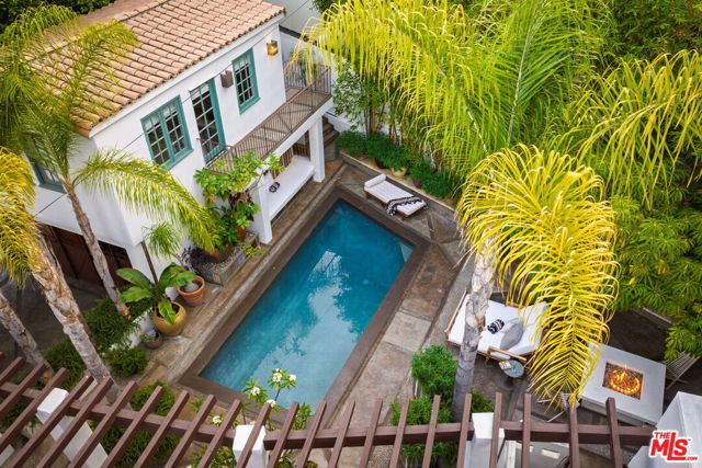 8249 Marmont Lane, Los Angeles CA: https://media.crmls.org/mediaz/dbfeb6d7-46d9-418d-ba84-9b39d92698e3.jpg