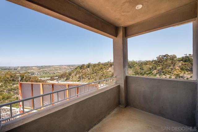 2954 Copley Ave, San Diego CA: https://media.crmls.org/mediaz/dbfeee61-ed1b-44b2-8782-8482e67f2925.jpg