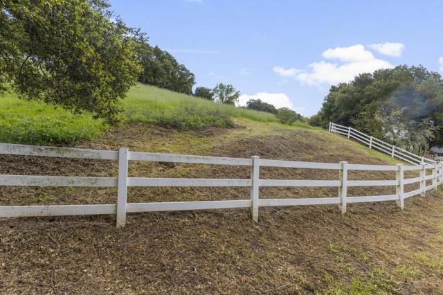 14205 Shannon Road, Los Gatos CA: https://media.crmls.org/mediaz/dbffcbe0-fd1b-4845-8b10-5abc94b3df08.jpg