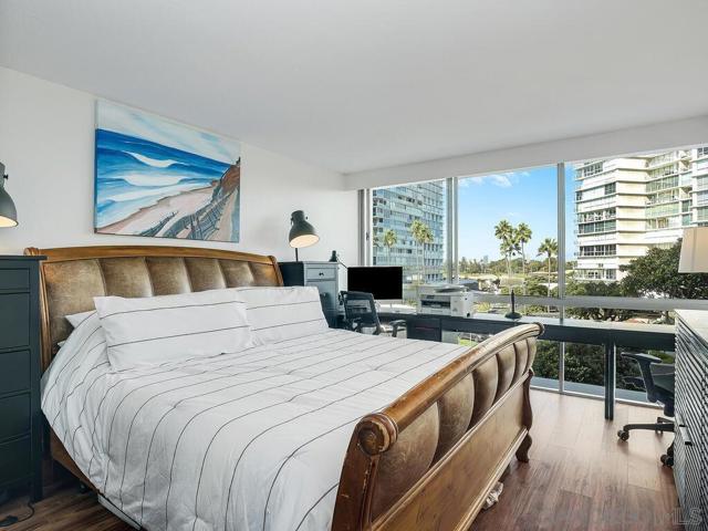 1830 Avenida Del Mundo, Coronado CA: https://media.crmls.org/mediaz/dc001c0c-d5bc-41fb-b82f-67db8273af22.jpg