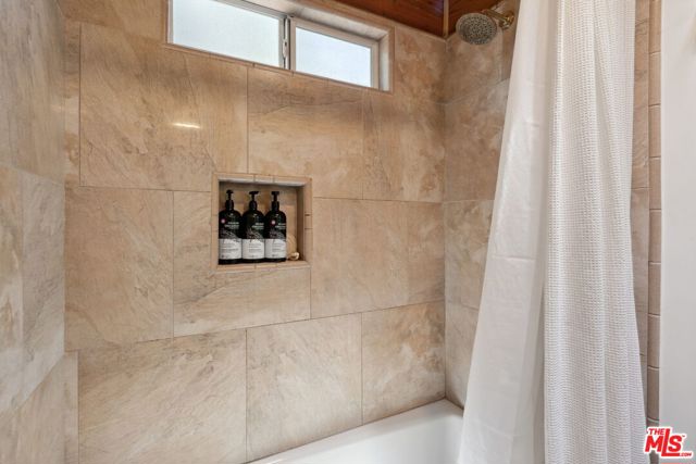 1256 N Topanga Canyon Boulevard, Topanga CA: https://media.crmls.org/mediaz/dc003d90-1d77-444a-bde0-f33ae40f2e6d.jpg