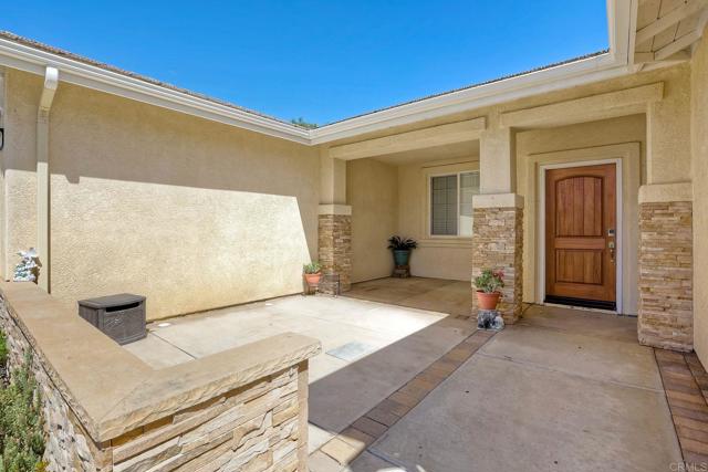 24493 Corte Rojelio, Murrieta, CA 92562 photo 9