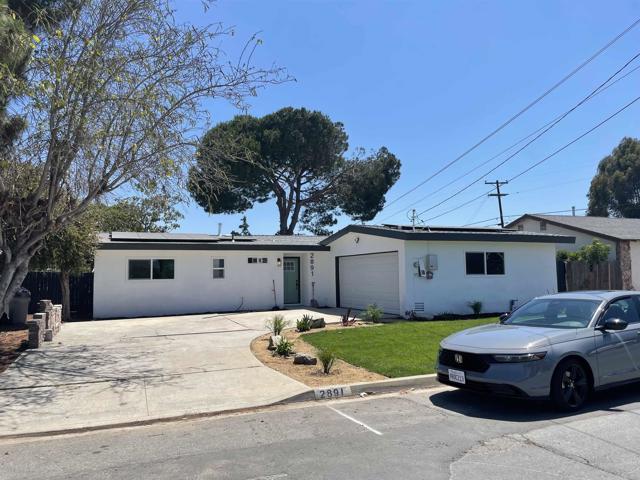 2819 Morningside St, San Diego CA: https://media.crmls.org/mediaz/dc025b79-a9f3-482c-b5ee-3008d034301e.jpg