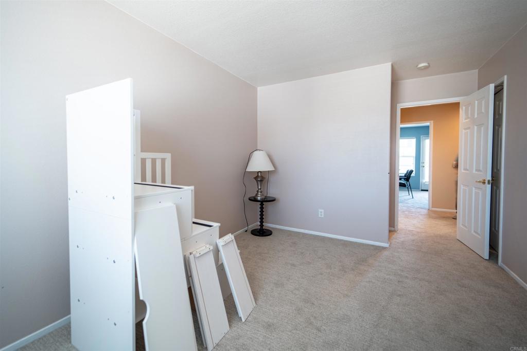 https://media.crmls.org/mediaz/dc02cb47-c341-47fe-80e1-78bc4309136e.jpg?preset=X-Large