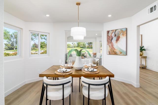 Detail Gallery Image 10 of 32 For 12142 Royal Birkdale Row F, San Diego,  CA 92128 - 2 Beds | 2 Baths