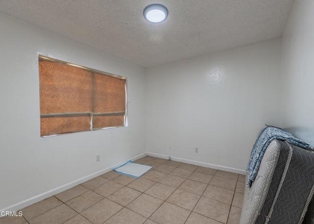 1859 Kentucky Street, Bakersfield CA: https://media.crmls.org/mediaz/dc02fbb3-0e7c-42a0-adc6-3509ca2cba86.jpg