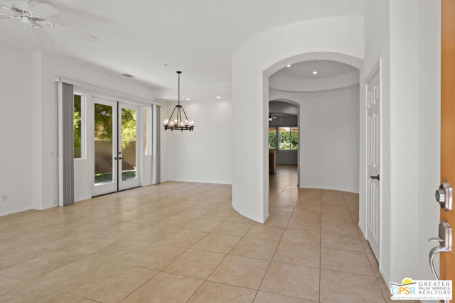 Image 5 of 34 For 64 Vista Mirage Way