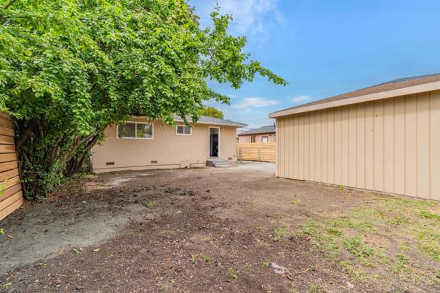 2336 Menalto Avenue, East Palo Alto CA: https://media.crmls.org/mediaz/dc030984-b2e7-4cd4-a92a-2445df3e9540.jpg