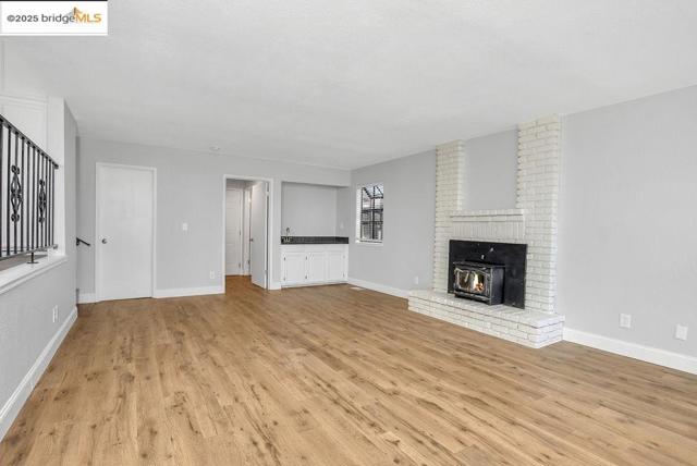 1500 Mellissa Ct, Antioch CA: https://media.crmls.org/mediaz/dc0482f1-efe2-48d4-8598-d9746b2fc419.jpg