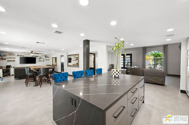 28220 Horizon Road, Cathedral City CA: https://media.crmls.org/mediaz/dc04d380-3fc5-4c12-8c0f-8201d485fa7f.jpg