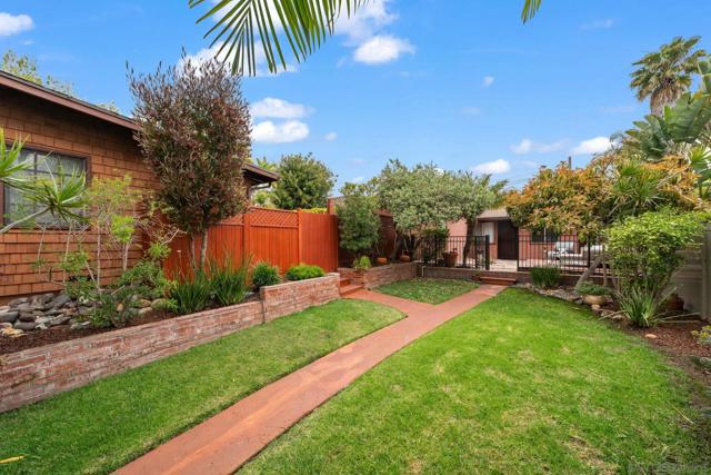 4573 4575 Massachusetts St, San Diego CA: https://media.crmls.org/mediaz/dc06238e-e75b-4d99-a2f9-cc9a17925c38.jpg