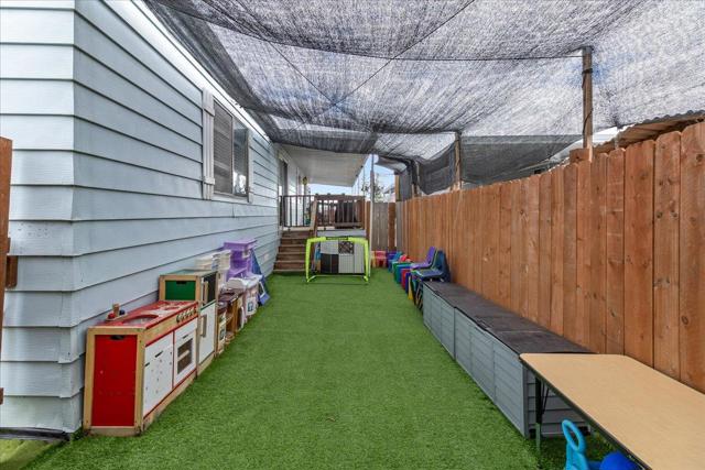 66 Contento Dr, Watsonville CA: https://media.crmls.org/mediaz/dc065652-d29b-4855-8b9a-771e997fd4dd.jpg