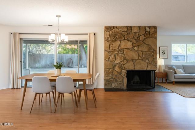 4901 Angeles Crest Circle, La Canada Flintridge CA: https://media.crmls.org/mediaz/dc077150-adca-4af2-99e4-64822de01a69.jpg