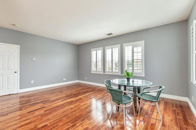 9632 Cherrywood Court, Gilroy CA: https://media.crmls.org/mediaz/dc07de35-f58c-482d-8f9f-76f92bfad8db.jpg