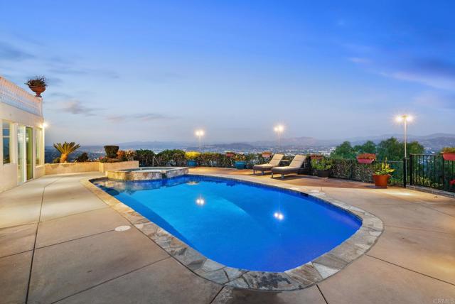 Detail Gallery Image 9 of 75 For 10310 Fuerte Dr, La Mesa,  CA 91941 - 7 Beds | 7/1 Baths