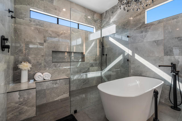 161 Holliday Way, Palm Springs CA: https://media.crmls.org/mediaz/dc08be65-f9c5-4e11-adcc-c1247bf5a6be.jpg