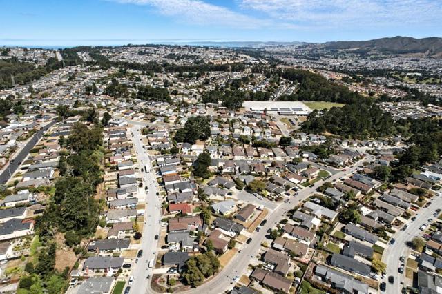2621 Heather Lane, San Bruno CA: https://media.crmls.org/mediaz/dc090d28-9fda-4292-8d5a-ada7a31035a3.jpg
