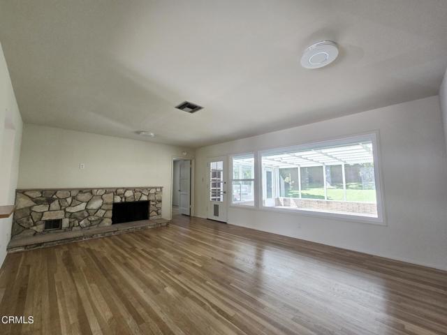 Detail Gallery Image 11 of 32 For 3815 Mayfair Dr, Pasadena,  CA  - 3 Beds | 2 Baths