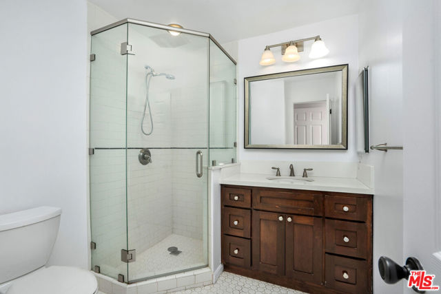 10240 Camarillo Street, Toluca Lake CA: https://media.crmls.org/mediaz/dc0a0095-6911-49aa-92fb-b611a3c9362b.jpg
