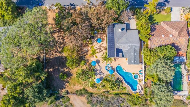 17221 Cloudcroft Dr, Poway CA: https://media.crmls.org/mediaz/dc0a32be-3e86-47a9-9b60-a1c69cdcf37f.jpg