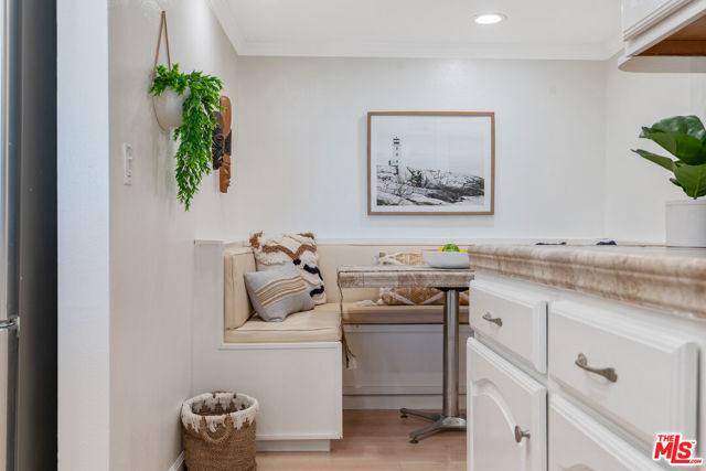 4350 Via Dolce, Marina del Rey CA: https://media.crmls.org/mediaz/dc0b21eb-4e9f-4ca9-a9ec-a8b84c46018e.jpg