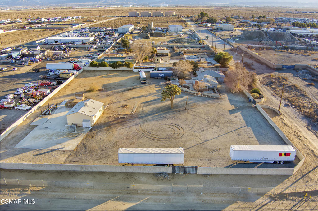 42338 5th Street E, Lancaster, CA 93535