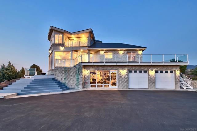 350 Aspen Lane, Bridgeport CA: https://media.crmls.org/mediaz/dc0c25b1-3c58-4d86-86b9-d3844aa9abfa.jpg