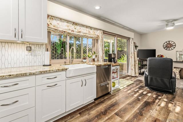 17357 Plaza Maria, San Diego CA: https://media.crmls.org/mediaz/dc0c2a37-2002-4c01-bc25-0dc5300911f2.jpg