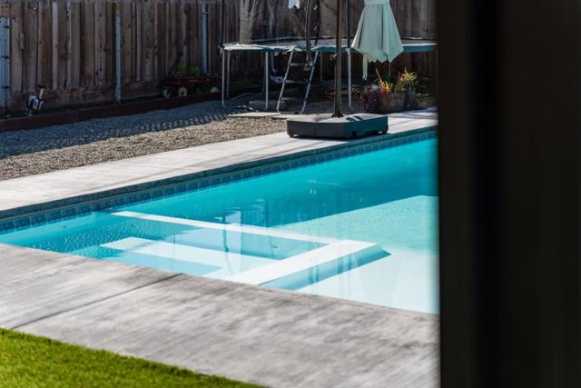 1231 Westward Drive, Hollister CA: https://media.crmls.org/mediaz/dc0c893d-76ea-4f00-823f-b6ba903963ff.jpg