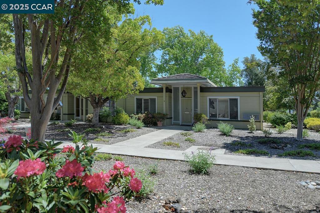 1296 Skycrest Dr #8
