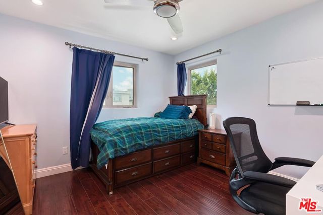 1524 Reeves Street, Los Angeles CA: https://media.crmls.org/mediaz/dc0d8ab9-a560-451a-90d5-cb8849329088.jpg