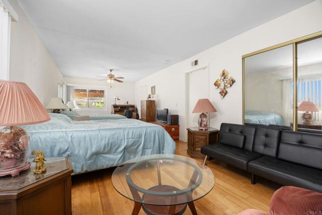 Detail Gallery Image 6 of 23 For 1402 Ohara Ct, San Diego,  CA 92114 - 3 Beds | 2 Baths