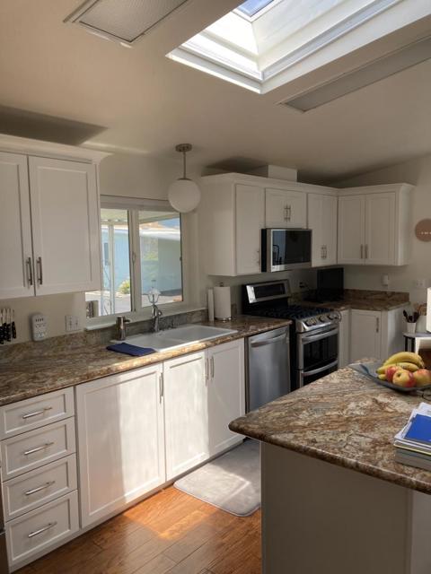 77 Leawood Drive, Aptos CA: https://media.crmls.org/mediaz/dc0fed1e-91a8-4c98-a4cc-27b440e1ac99.jpg