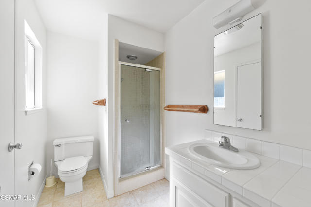 1140 San Clemente Way, Camarillo CA: https://media.crmls.org/mediaz/dc0ff6c3-accc-4e40-b166-7b57094ac7c5.jpg