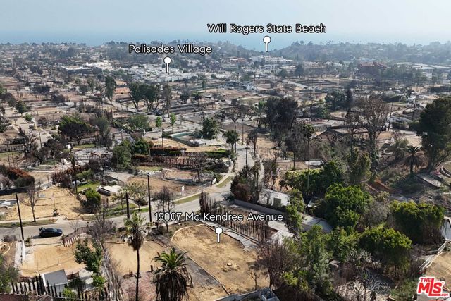 15007 Mc Kendree Avenue, Pacific Palisades CA: https://media.crmls.org/mediaz/dc1006f1-9da6-40da-ba89-ce325769e1ad.jpg